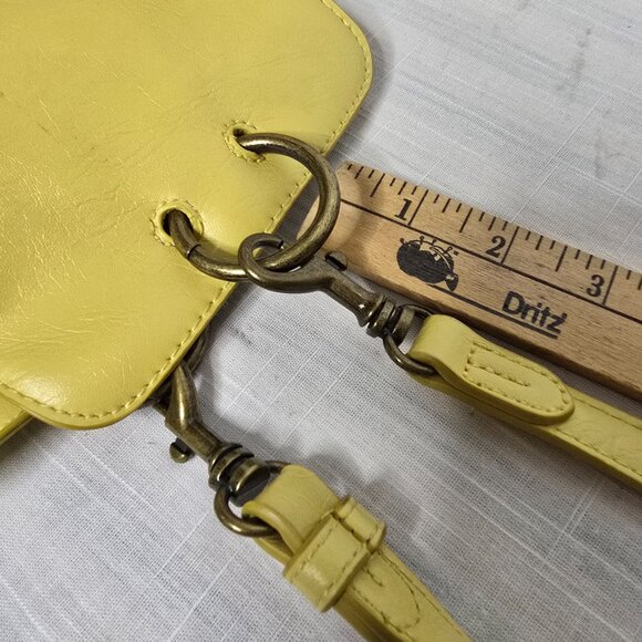 Universal Thread yellow drawstring crossbody - Picture 8 of 8